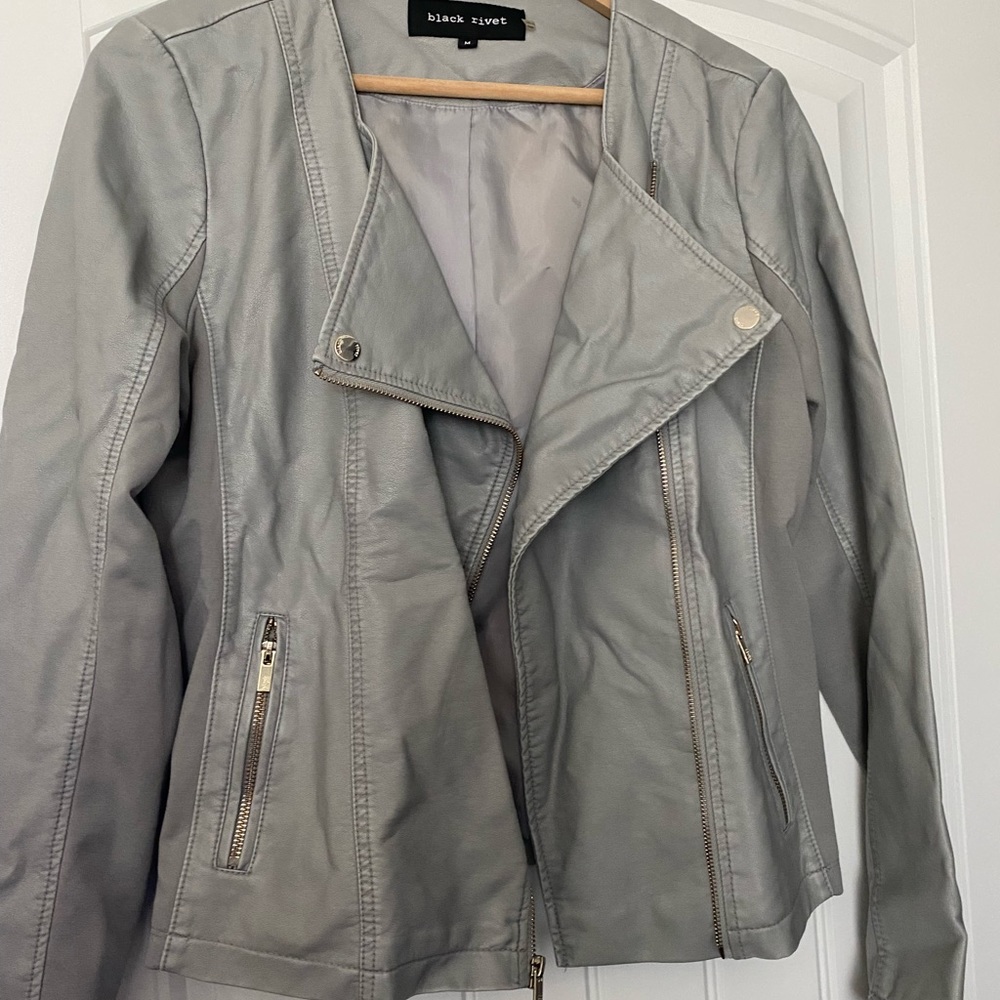 Black Rivet jacket - Picture 2 of 8